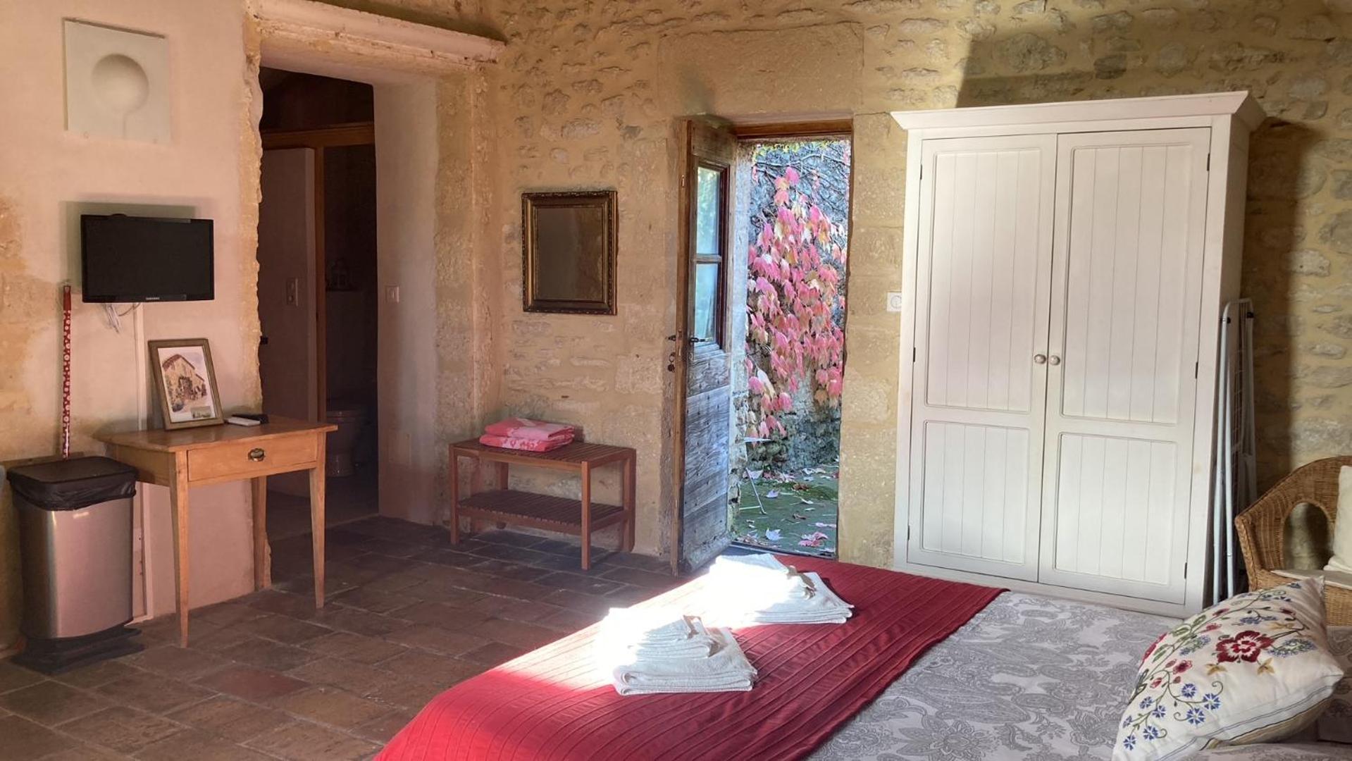 Mas De La Rivoire B&B Villevieille Exterior photo