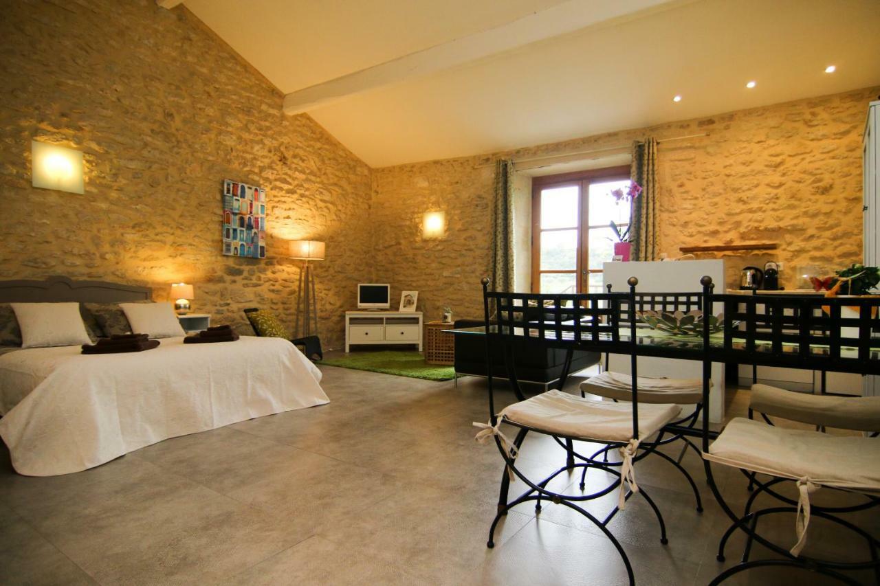Mas De La Rivoire B&B Villevieille Exterior photo